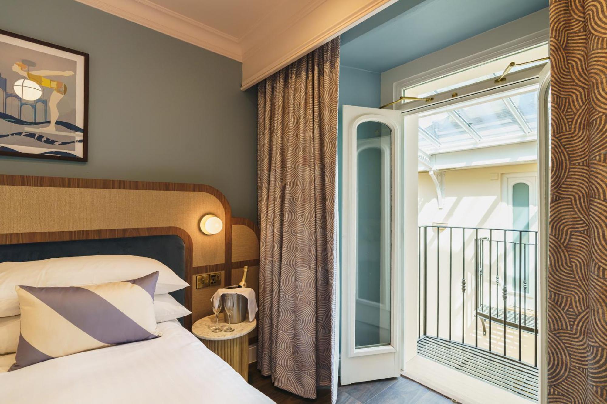 Grange Hotel 4*